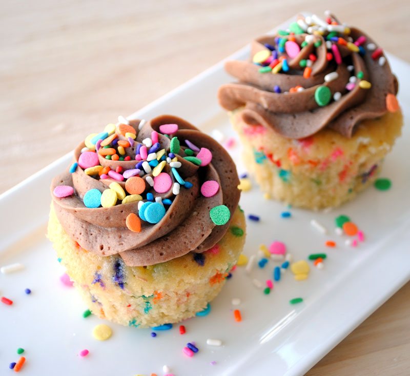 Leanne bakes Confetti Cupcakes