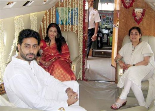 Aishwarya Rai Wedding Ring PicsImages of Aishwarya Rai WeddingAbhishek Aishwarya Rai Wedding Ring PicsImages of Aishwarya Rai WeddingAbhishek