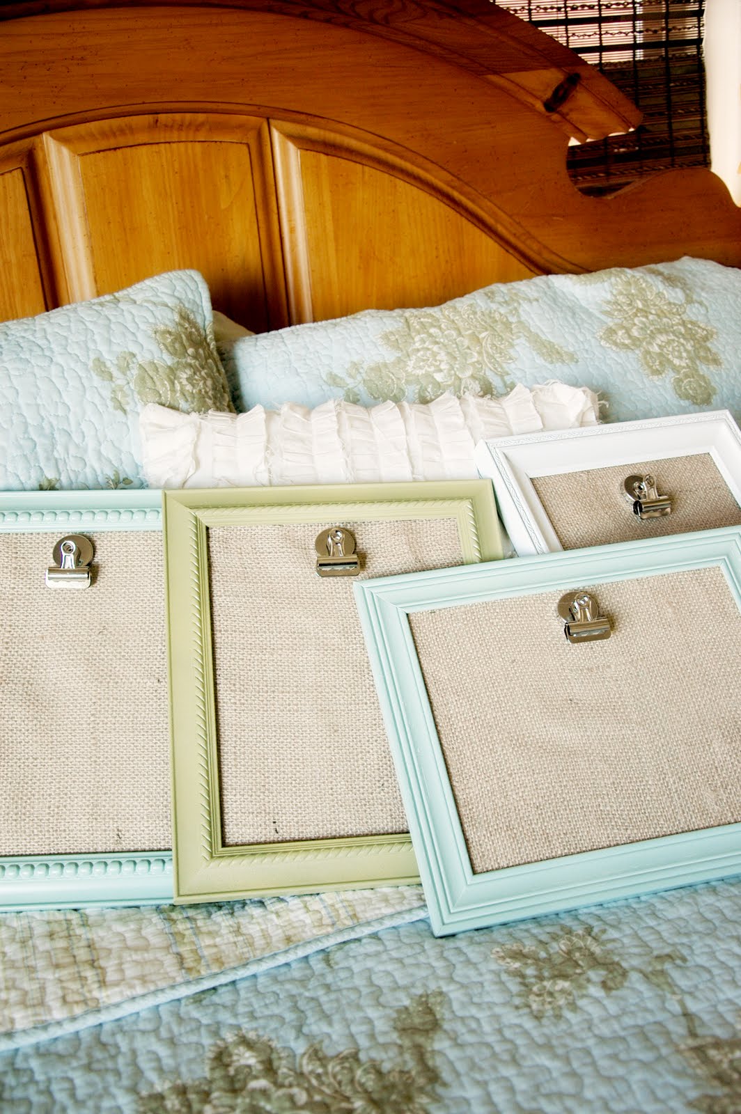 clip frame to display kids art