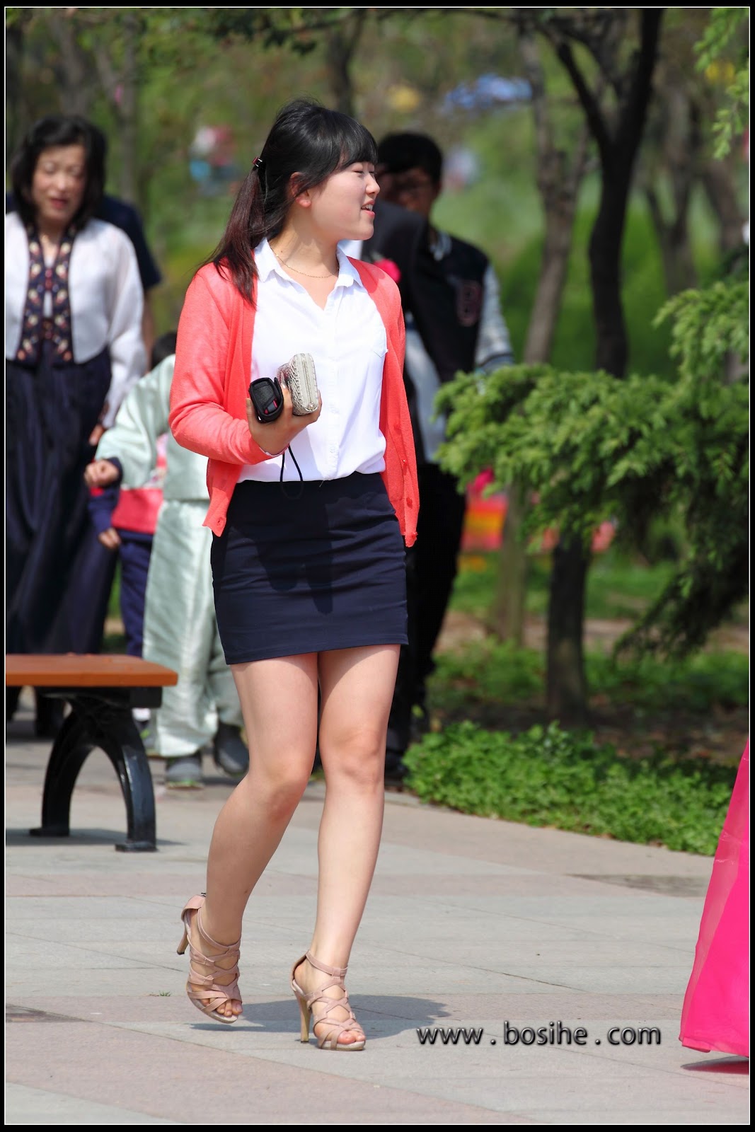Asia Travel Photography Short skirts, sandals, China street fashion girl Chinese Photography