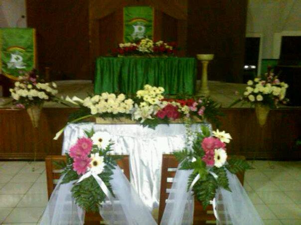 KEIKO FLORIST Dekorasi Pemberkatan Gereja GPIB Jatipon dekorasi pemberkatan gereja