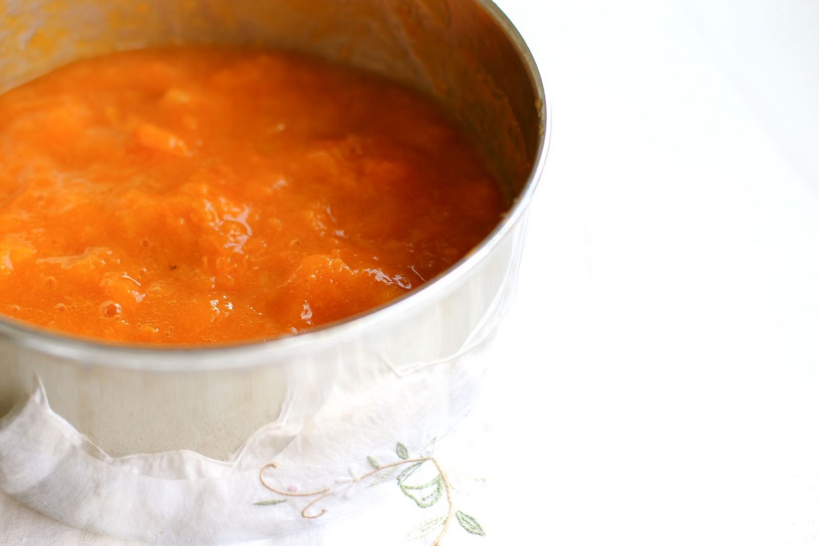 Green Cilantro Apricot Jam