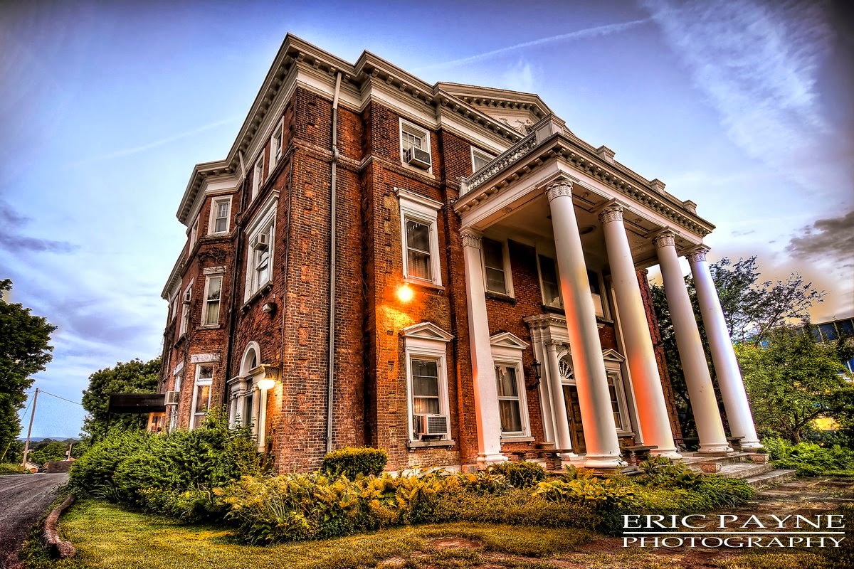 Our Tiny Oak Park Bungalow Help Save Syracuse's BarnesHiscock Mansion