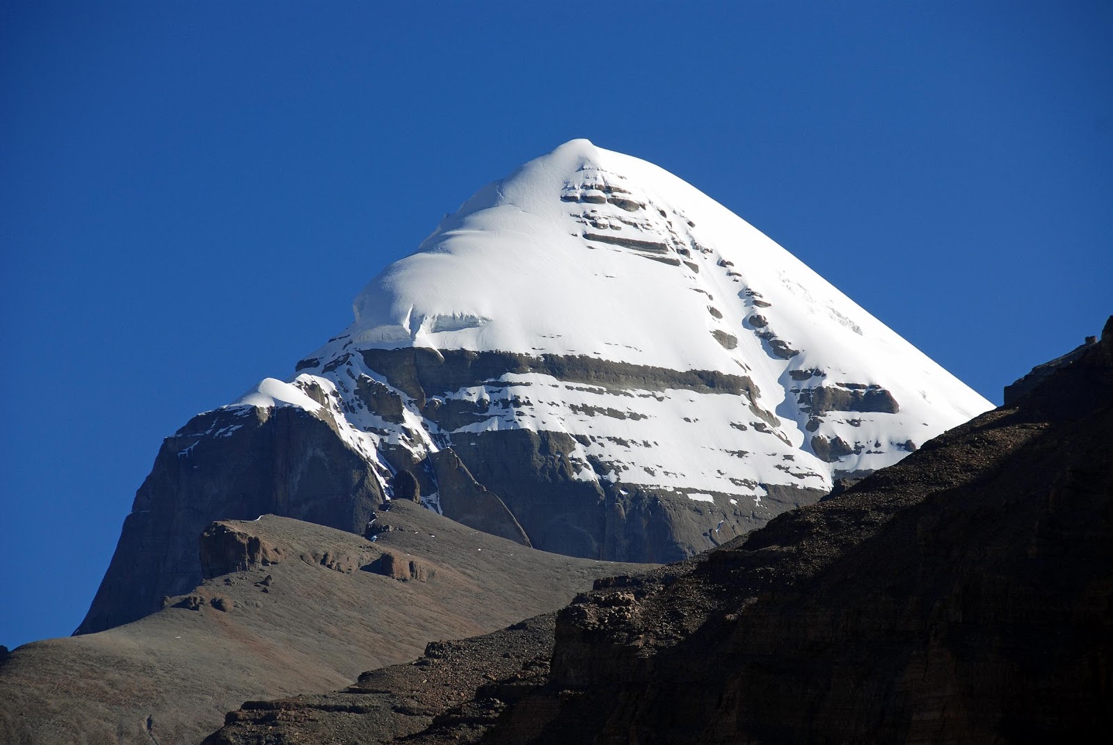 08+Mount+Kailash+Close+Up+from+The+Kangnyi+Chorten+Tarboche+Area+On+Mount+Kailash+Outer+Kora.jpg