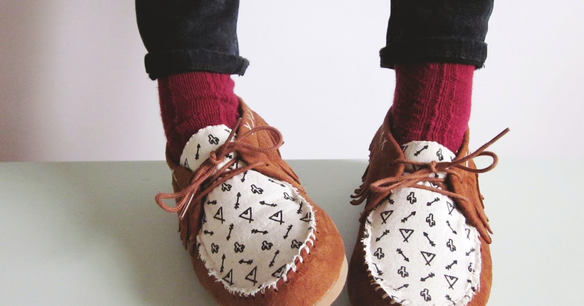 Le Petit Pot DIY tutorial customize your moccasins!