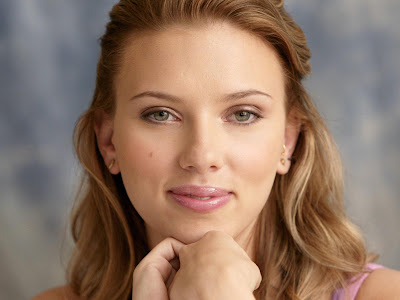 Scarlett Johansson Desktop Wallpaper red lips