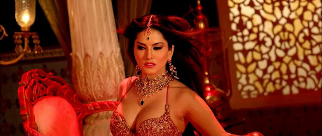 Laila - Shootout at Wadala (2013) Full Music Video Song Free Download And Watch Online at worldfree4u.com