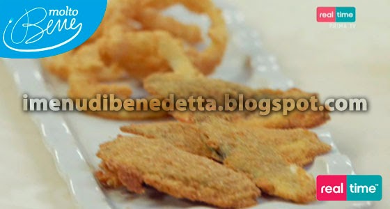 Salvia Fritta Farcita e Onion Rings di Benedetta Parodi