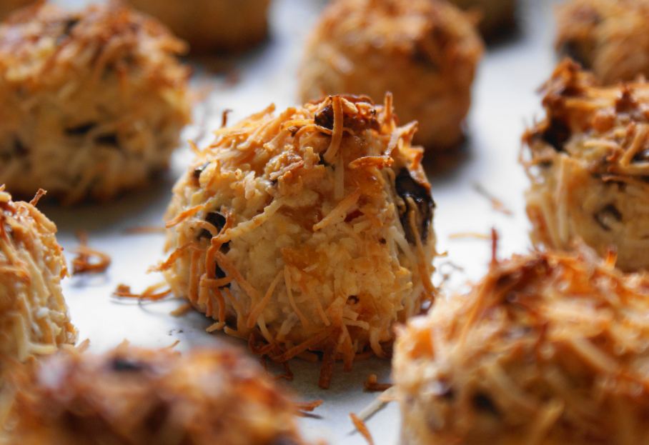 The KitchenMaid Treat me Tropical bumble bees