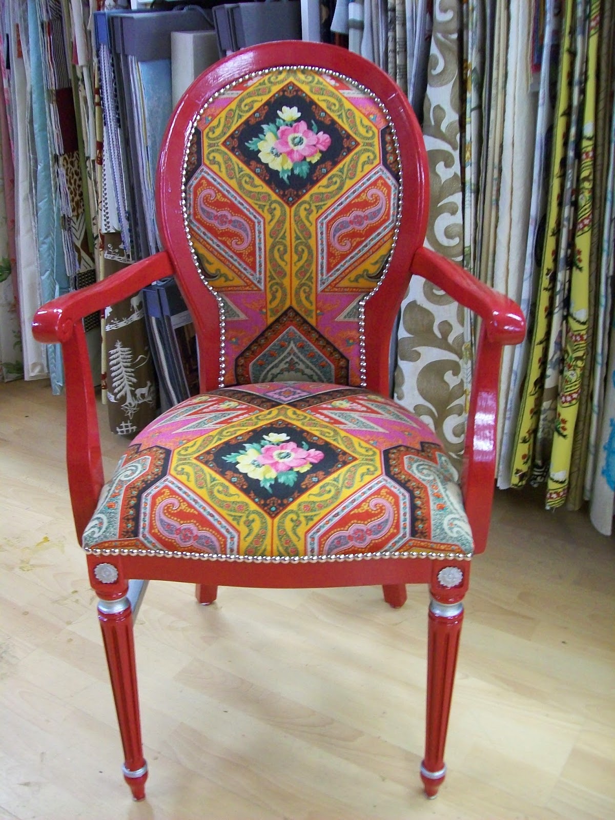 l'atelier.créa: Fauteuil Contemporain Stylé