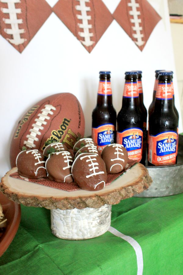 Simple Football Table Ideas. Setting up a cute table for football games can be so easy and simple with just a few themed touches!