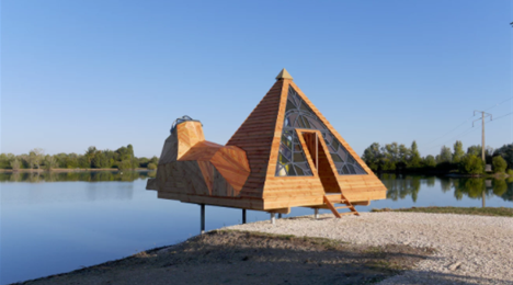 basic but still beautiful free holiday cabins at Bordeaux’s