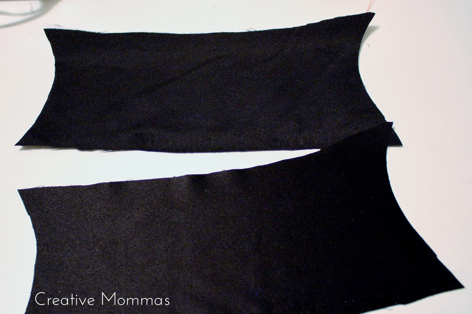 Creative Mommas Vampire Cape Tutorial
