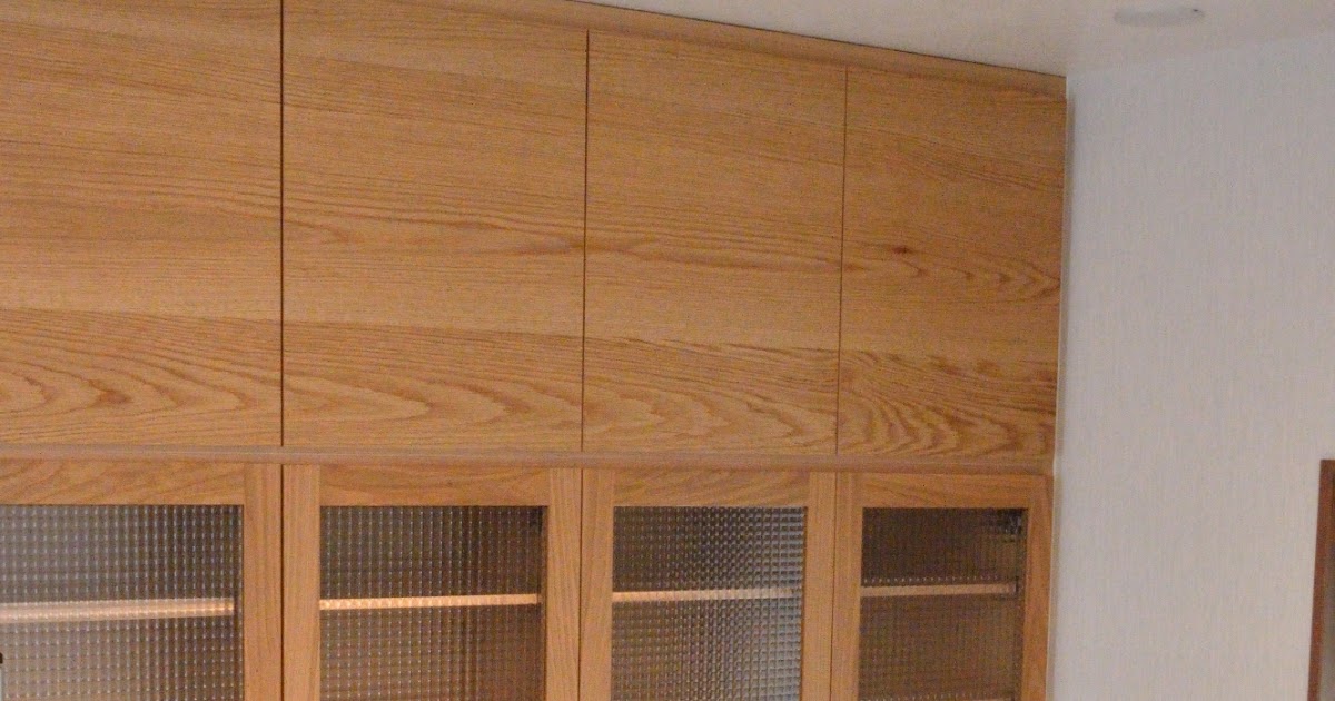 無垢材と一枚板にこだわった家具工房 神戸cachito furniture blog オークのキッチンボード/食器棚。天井までのぴったり