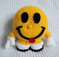 2000 Free Amigurumi Patterns: The Crochet Smile Happy Face