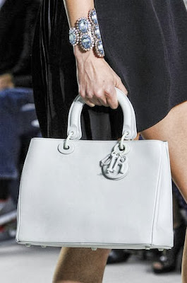 As bolsas mais bonitas na Paris Fashion Week Spring 2014 bolsa grife paris passarela
