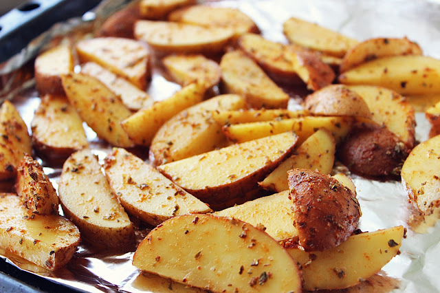 Картофель, запеченный со специями