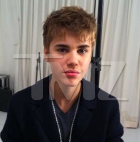 2011 Golden Globes Justin Bieber. justin bieber 2011 new haircut