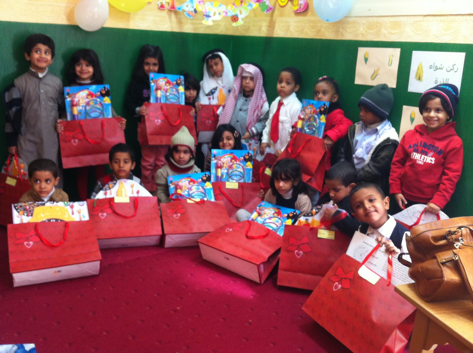 الروضة العشرون حفلة نجاح اطفال الروضة العشرون