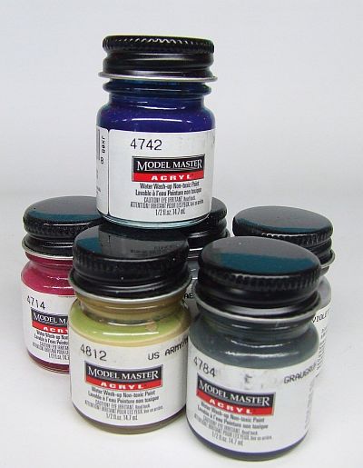 World In Miniature: Product Review: Model Master Acryl Paints