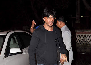 Shahrukh Khan snapped outside Shankar Mahadevan's studio