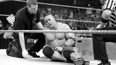john cena sangrando de su cabeza en extreme rules