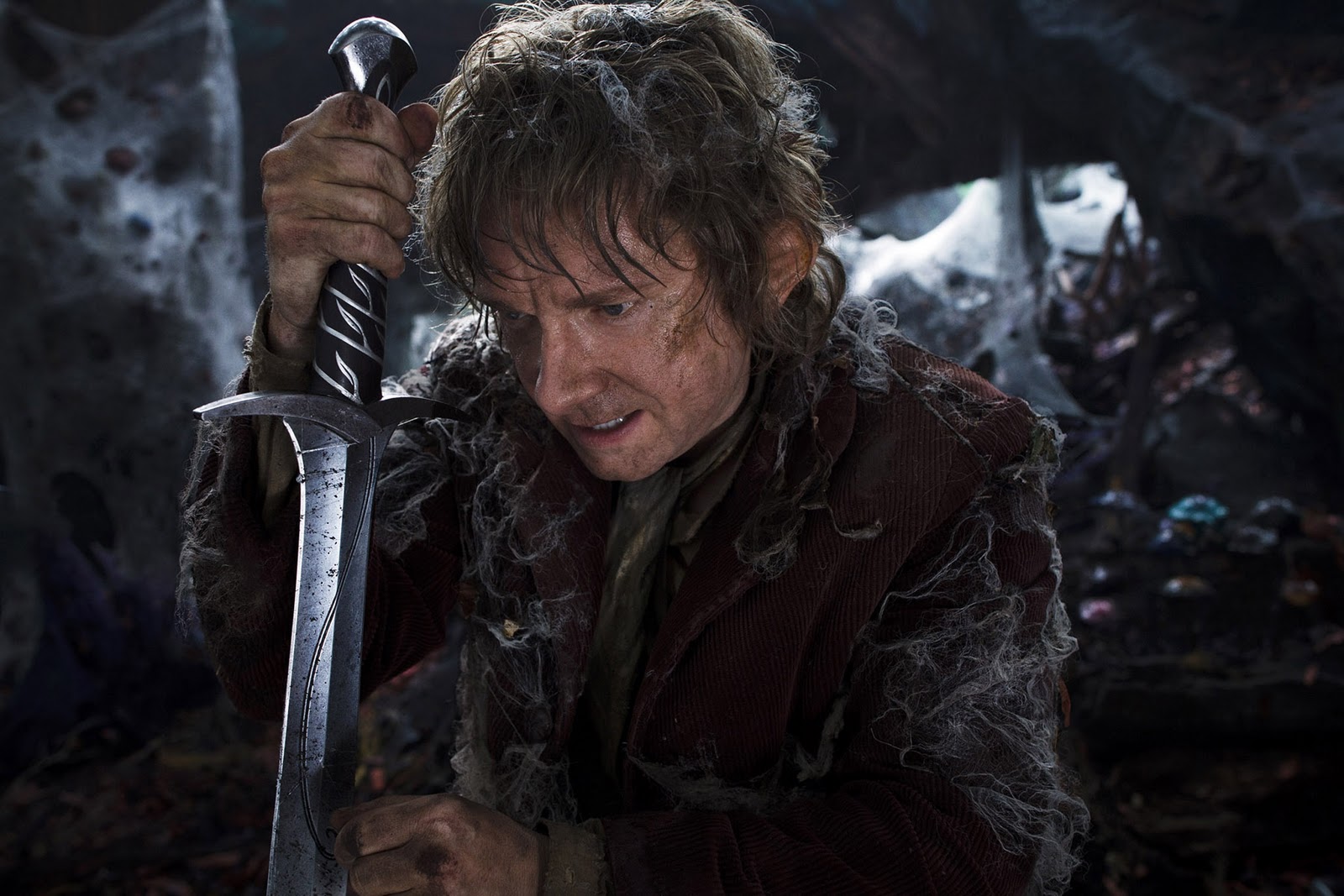 thehobbit-bilbo-and-sting.jpg