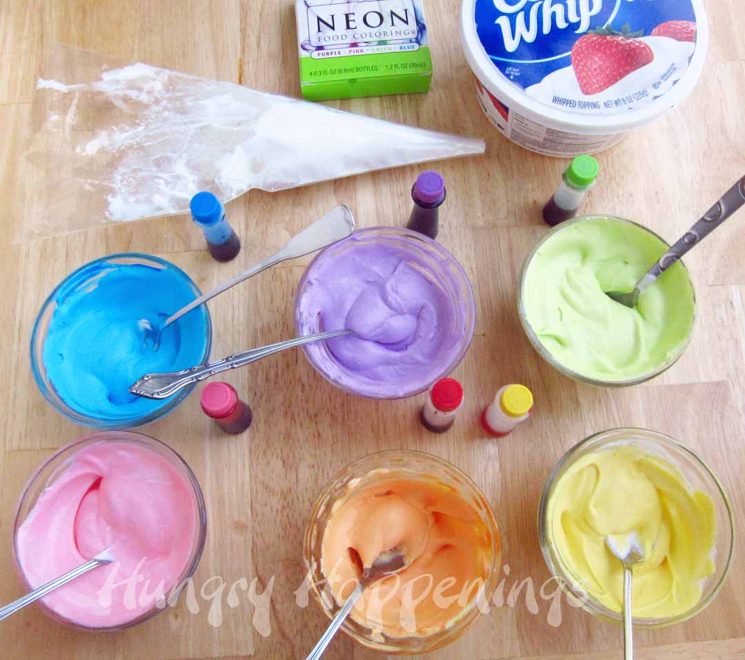 Decorate Pie To Look Like A Beach Ball Beach Themed Dessert
