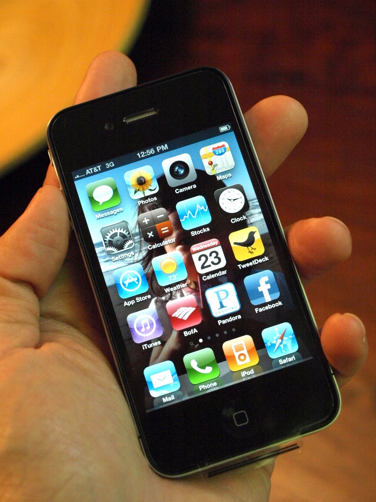 Apple iPhone Wallpapers HD | Nice Wallpapers