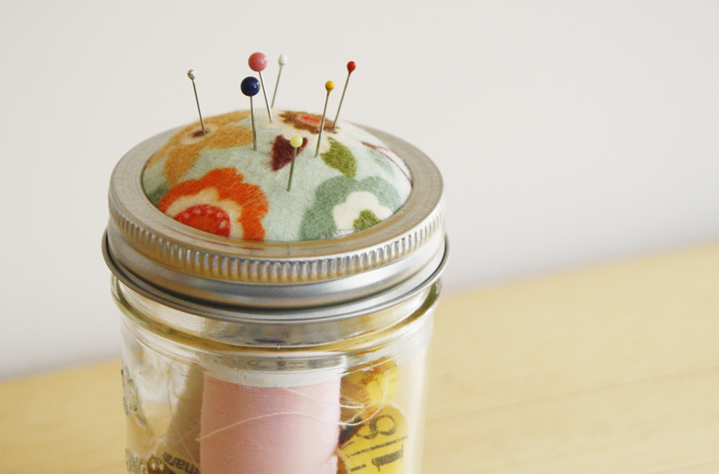 Please Note DIY Mason Jar Pin Cushion