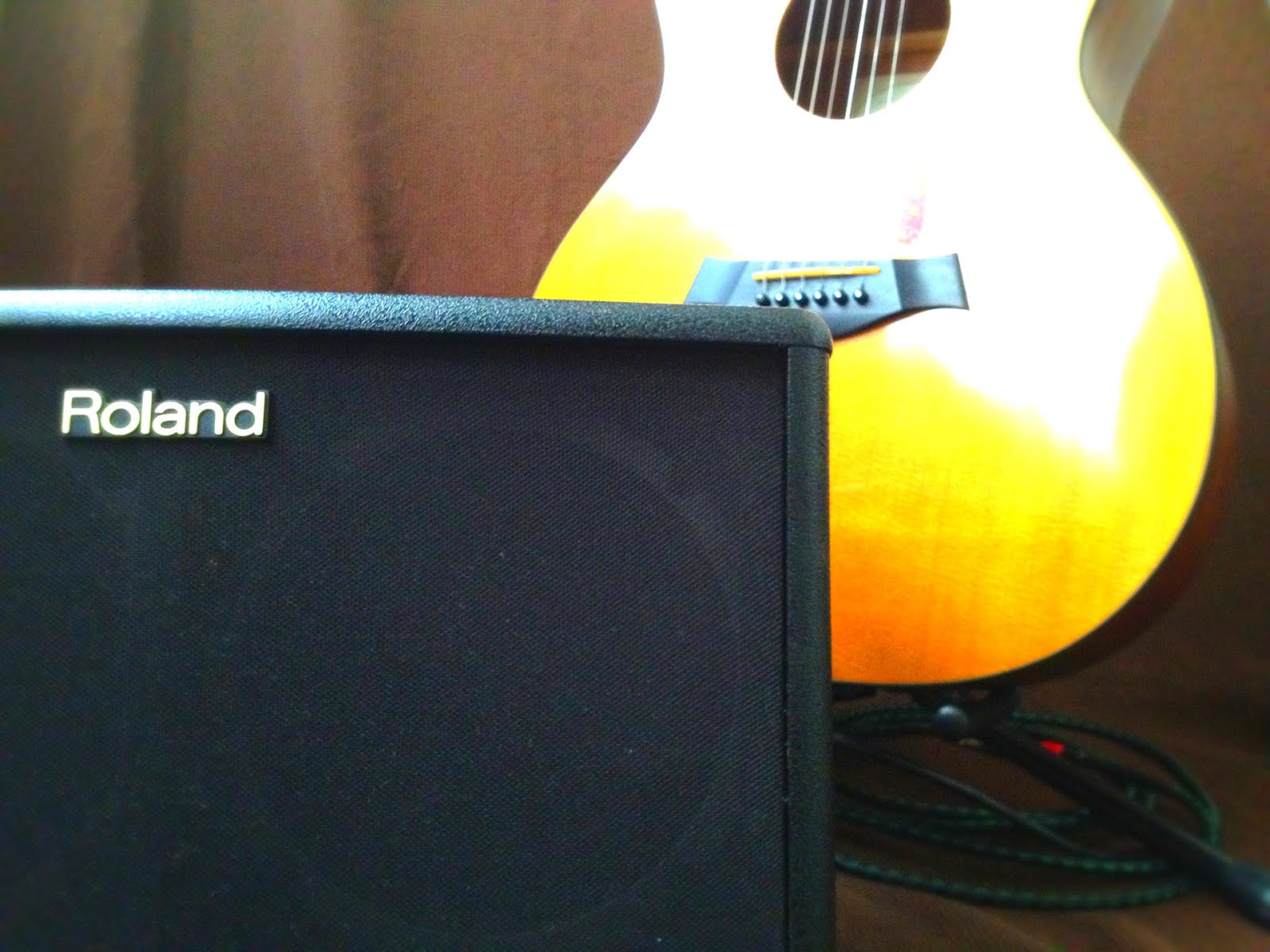 Nao's Guitar Blog : アコギアンプ:Roland AC-60 アンプ本体編