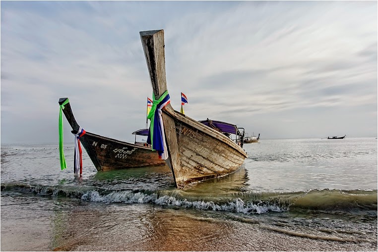 Compact Camera, Best Photo of the Day in Emphoka by FredMin, Sony DSC-RX100, https://flic.kr/p/kUFgdD Compact Camera, Best Photo of the Day in Emphoka by FredMin, Sony DSC-RX100, https://flic.kr/p/kUFgdD