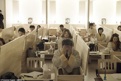 Sekolah Kematian Cara Unik Korea Selatan Atasi Kasus Bunuh Diri 6 Sekolah Kematian Cara Unik Korea Selatan Atasi Kasus Bunuh Diri
