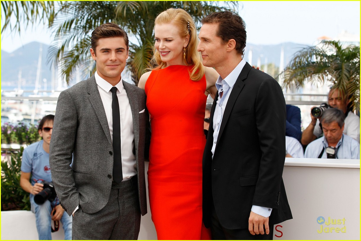 http://4.bp.blogspot.com/-rbTYsg2JKFE/T77Vj91bAmI/AAAAAAAAOAU/N9UmQihLklQ/s1600/zac-efron-paperboy-cannes-09.jpg