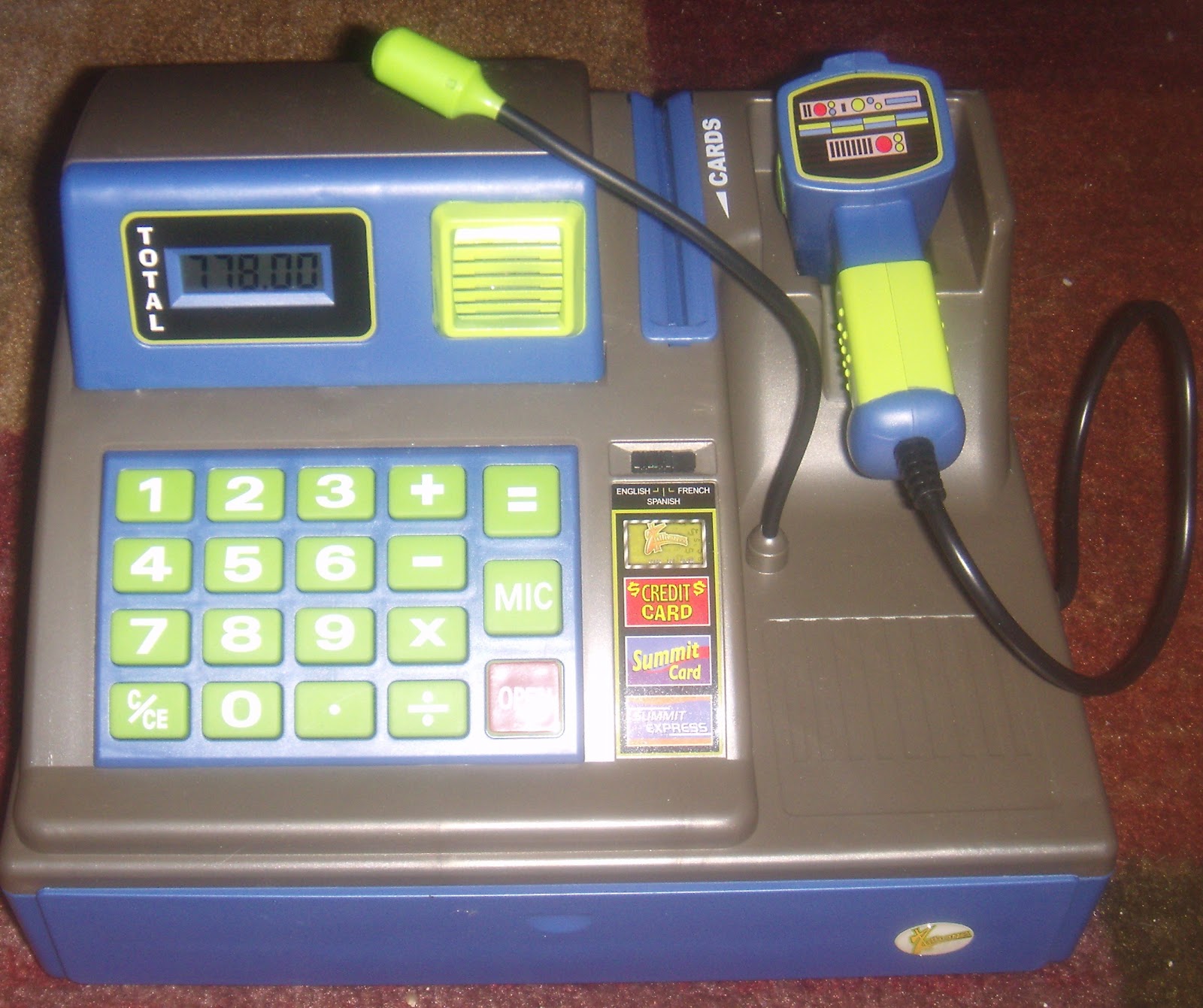 Mommie of 2 Zillionz Talking Cash Register Teaches about Saving Review