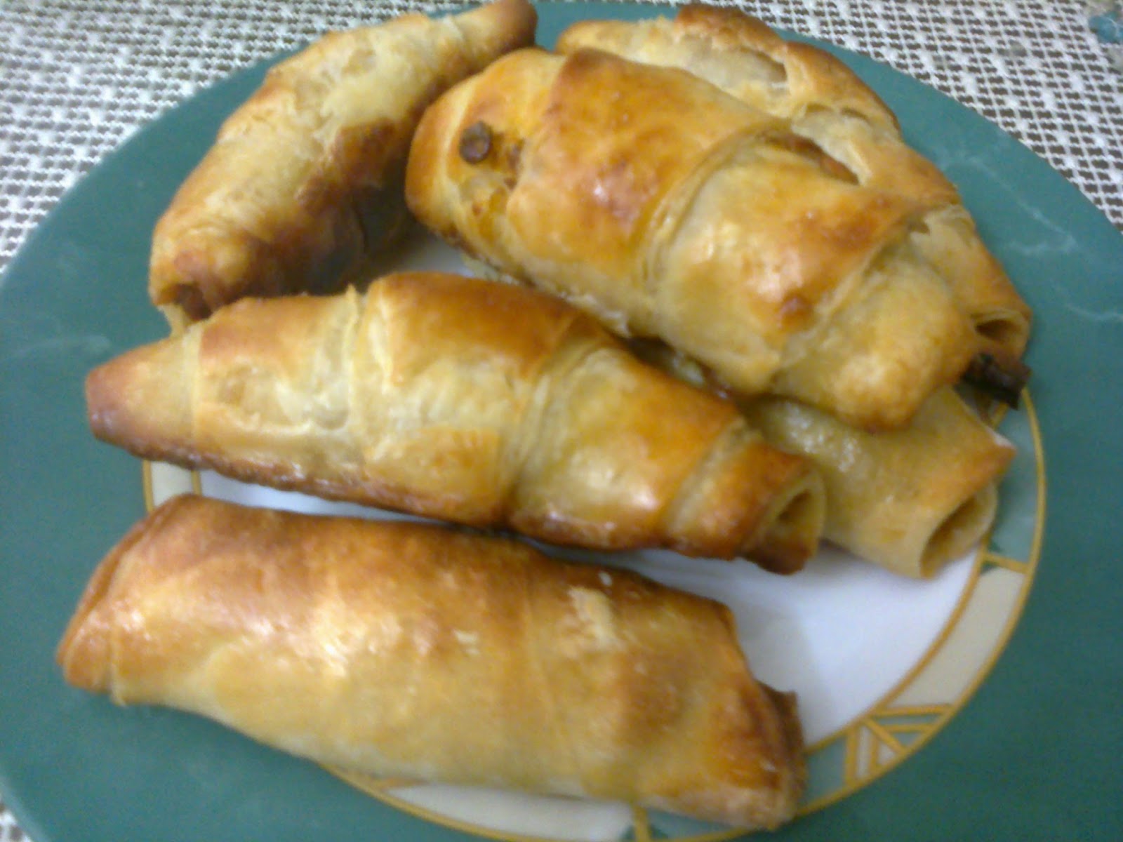 AÇMA BÖREK TARİFİ (KATMER BÖREK) AÇMA BÖREK TARİFİ (KATMER BÖREK)
