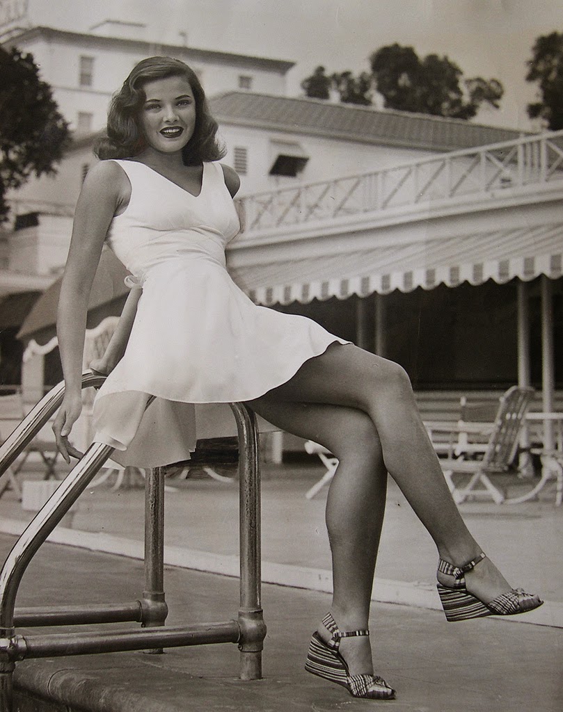 Check Out What Gene Tierney Looked Like  in 1943 