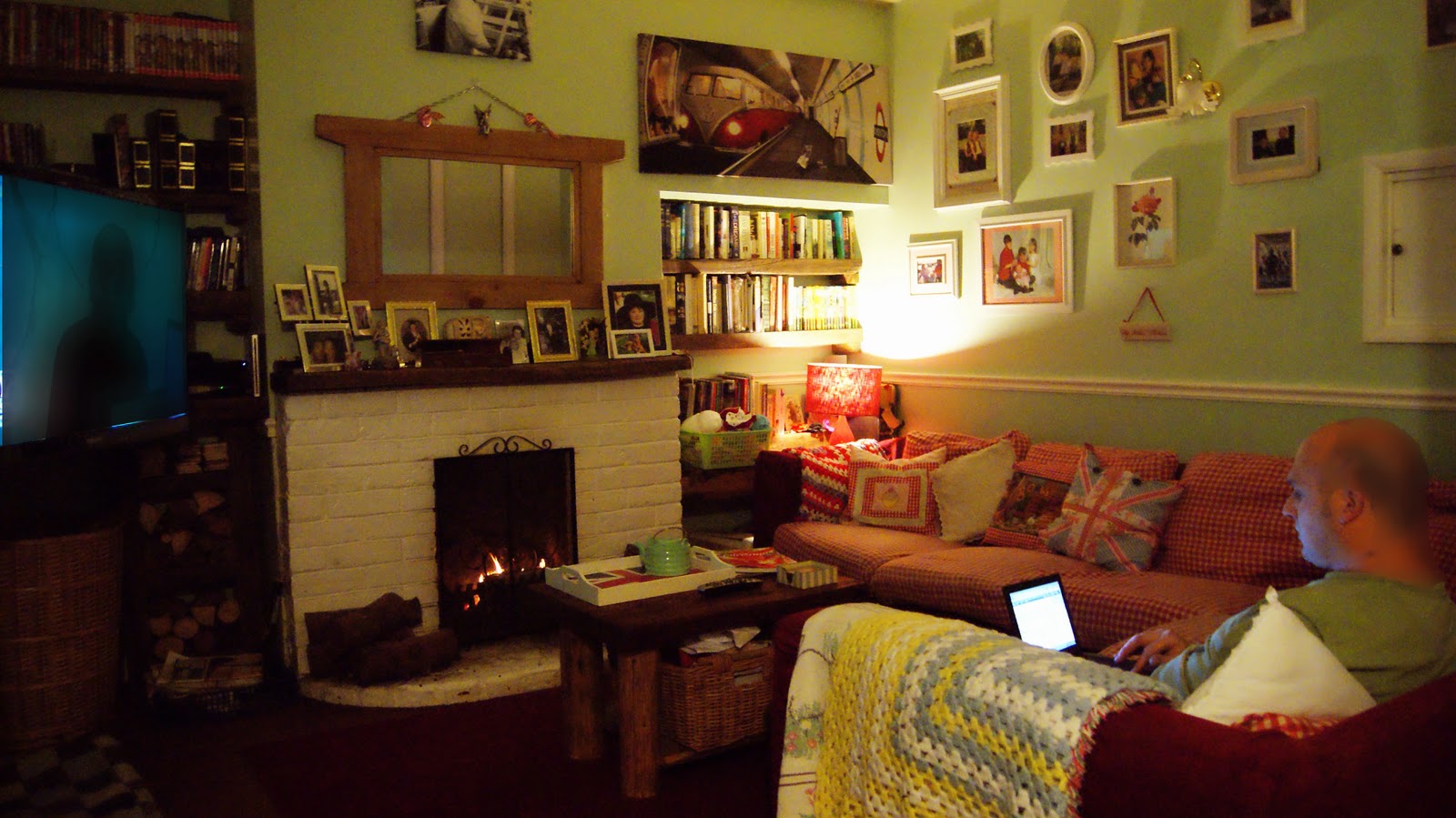 Making use of our walls and alcoves) title=