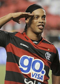 Flamengo crea Linea Telefónica para denunciar los malos comportamientos de Ronaldinho
