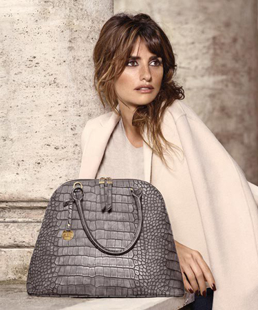 Colección cápsula de bolsos Carpisa diseñada por Penélope y Mónica Cruz colección de bolsos Carpisa diseñada por Penélope y Mónica Cruz