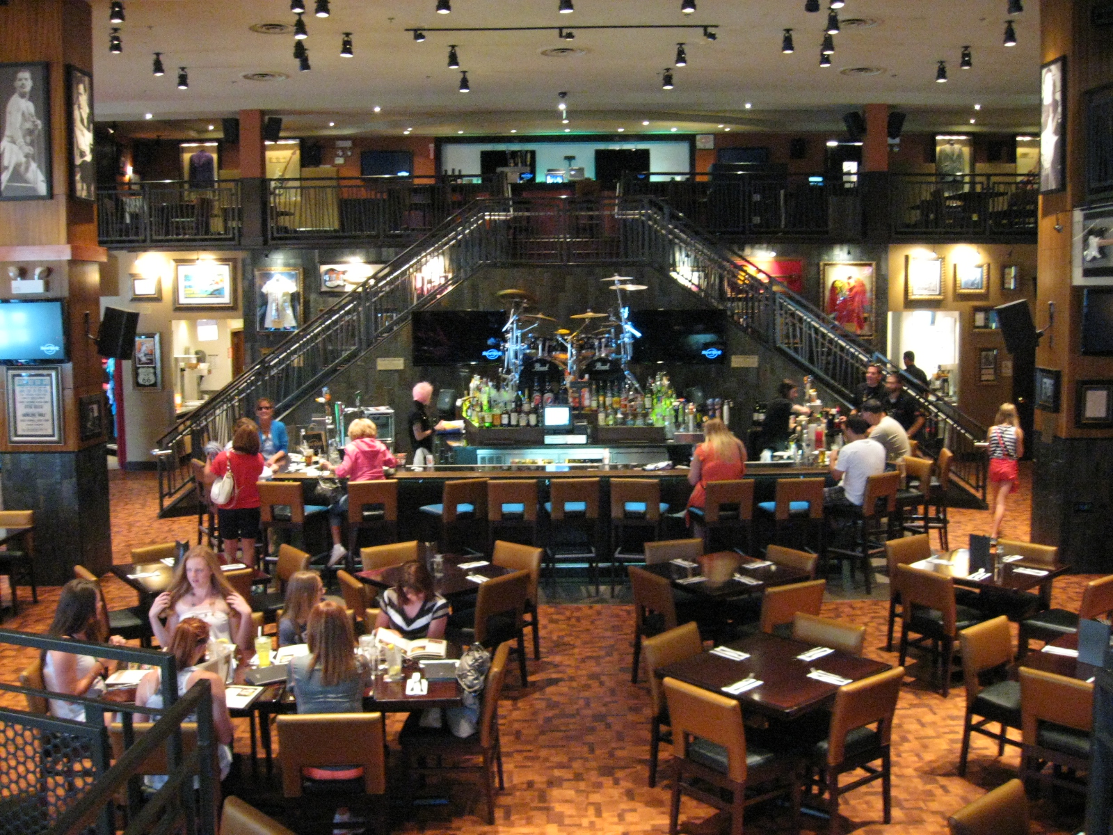 Hard Rock Cafe Road trip tour: Hard Rock Cafe - CHICAGO