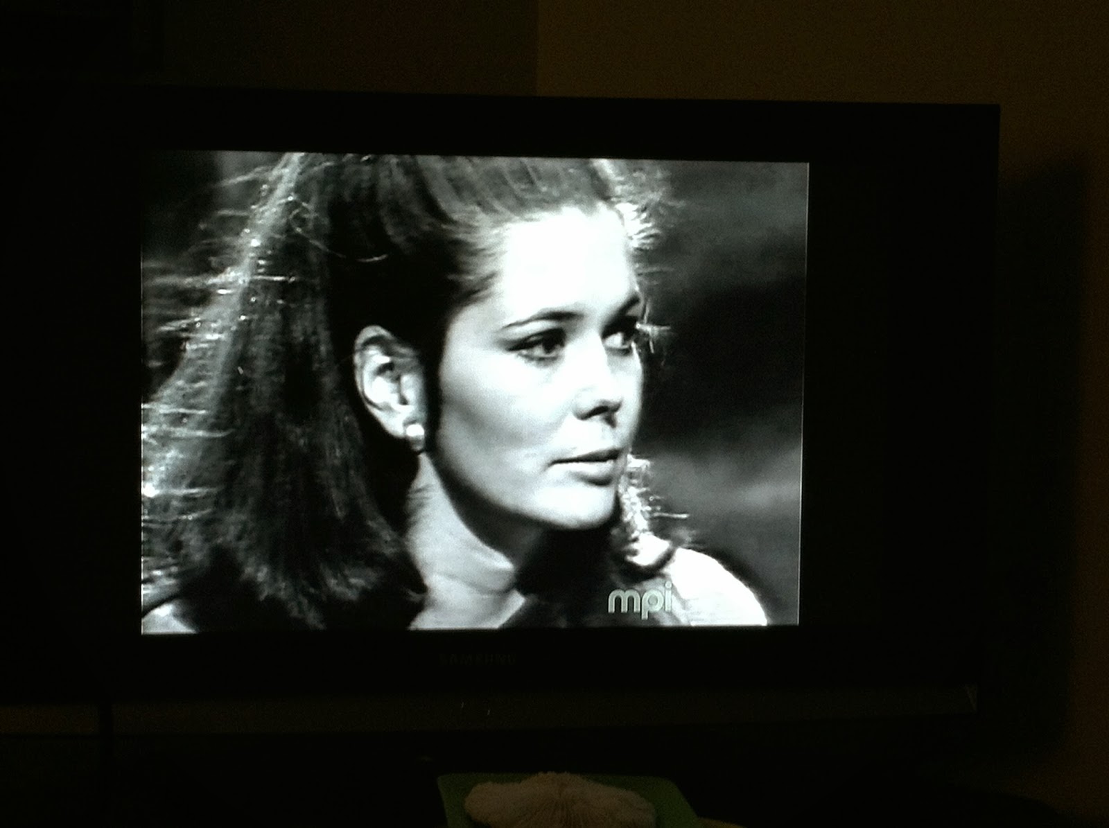 Montag S On Fire My Name Is Victoria Winters