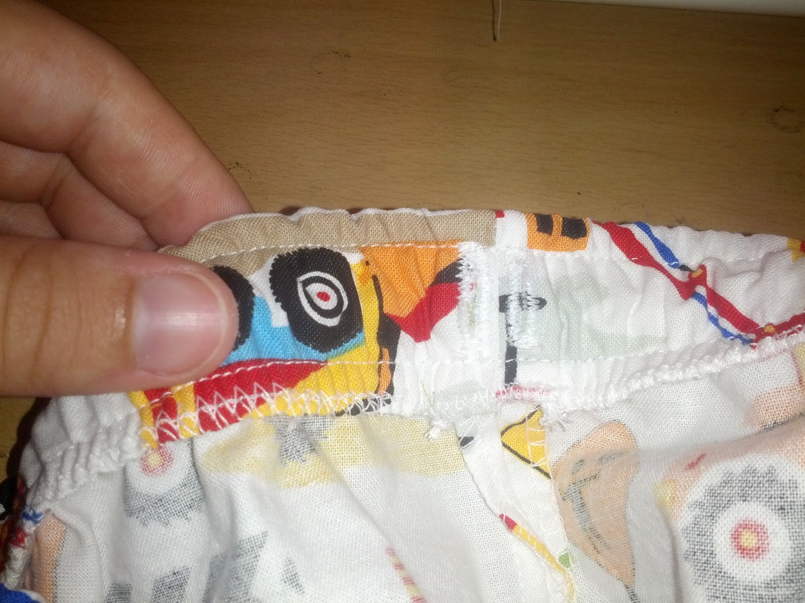 Sew Charming by Becky Substituting Drawstring for Regular Elastic in Scientific Seamstress