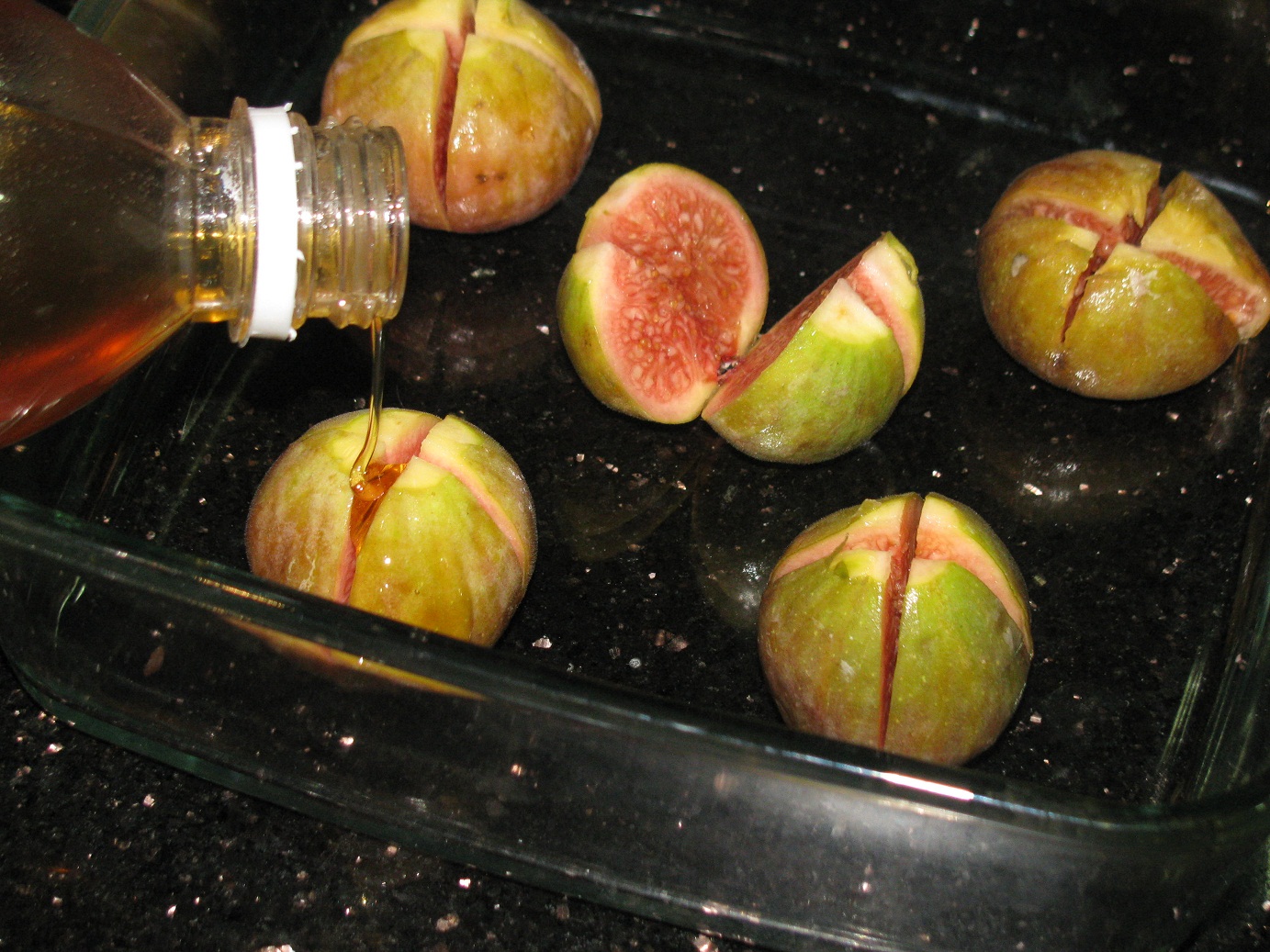 Food Slice Honey Baked Figs with Cinnamon and Almonds