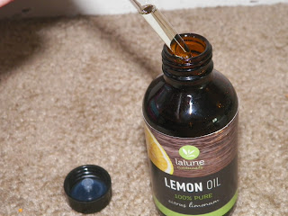 La_Lune_Naturals_Lemon_Oil.jpg
