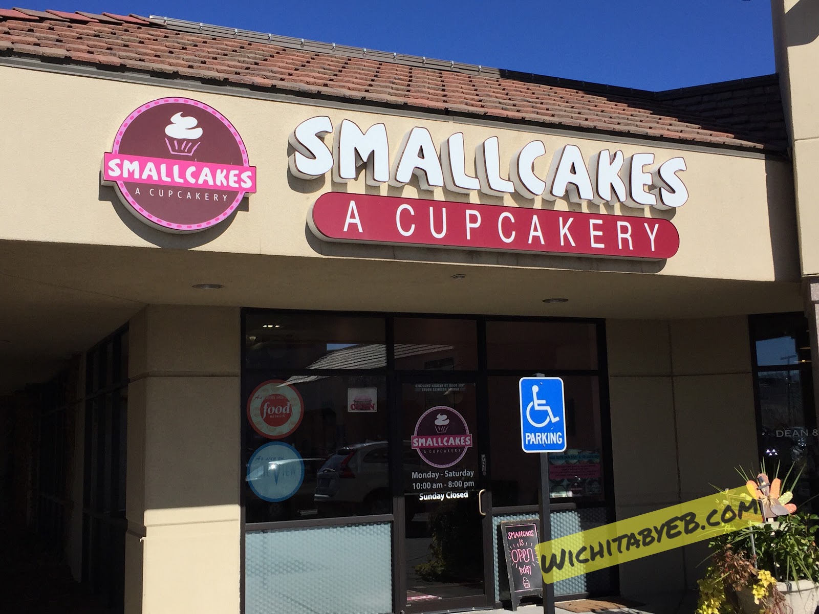 Smallcakes A Cupcakery Review Wichita By E.B.