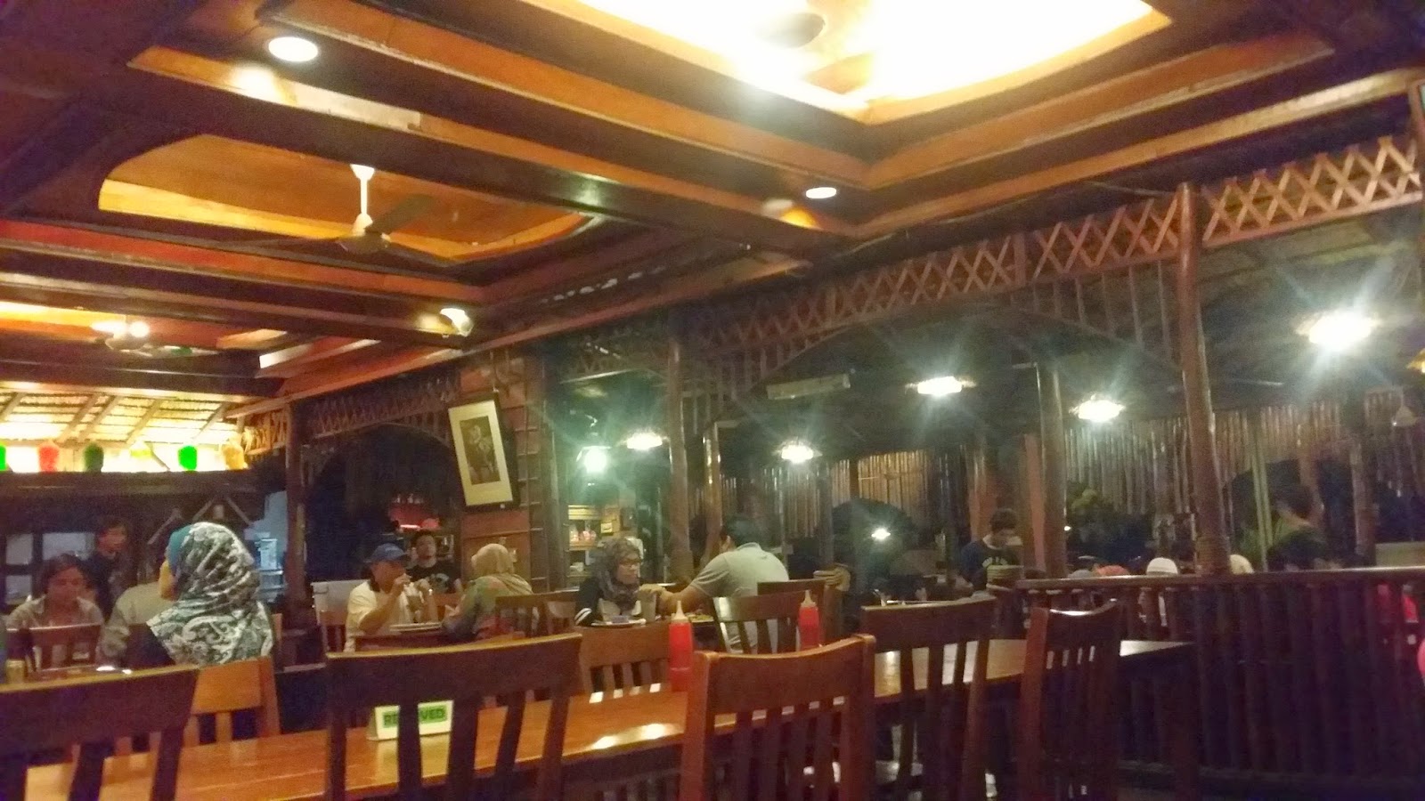 sWitz LiFE of miNE.... Restoran Chop N Steak Serdang