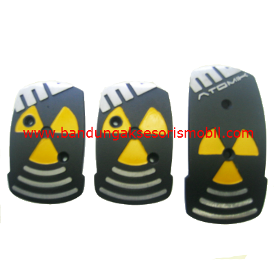 Pedal Gas Momo Manual Ori 0024 Hitam Pedal Gas Momo Manual Ori 0024 Hitam