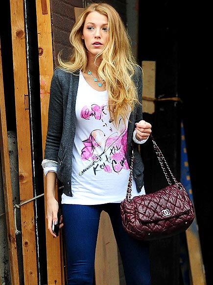 blake lively casual look. In the second photo, Blake is