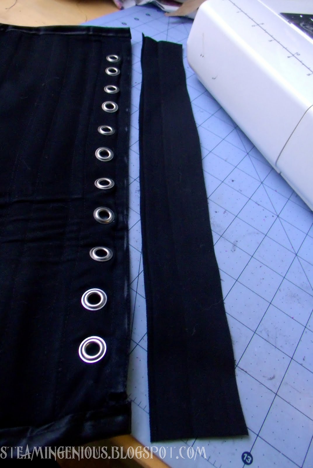 Steam Ingenious Tutorial Repairing a Worn Corset